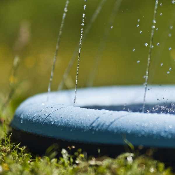 Piscina Com Repuxos De Agua Para Caes - Image 3